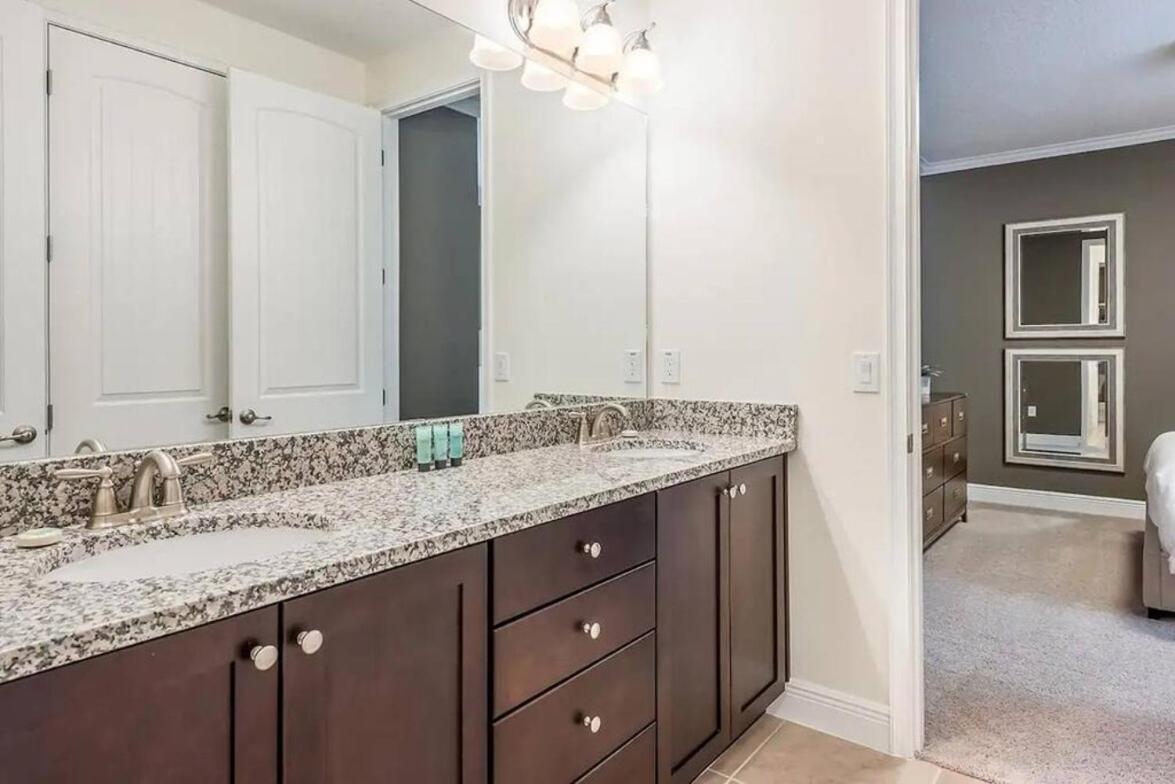 Gorgeous Home W Game Room Heated Pool Spa Orlando Exteriör bild