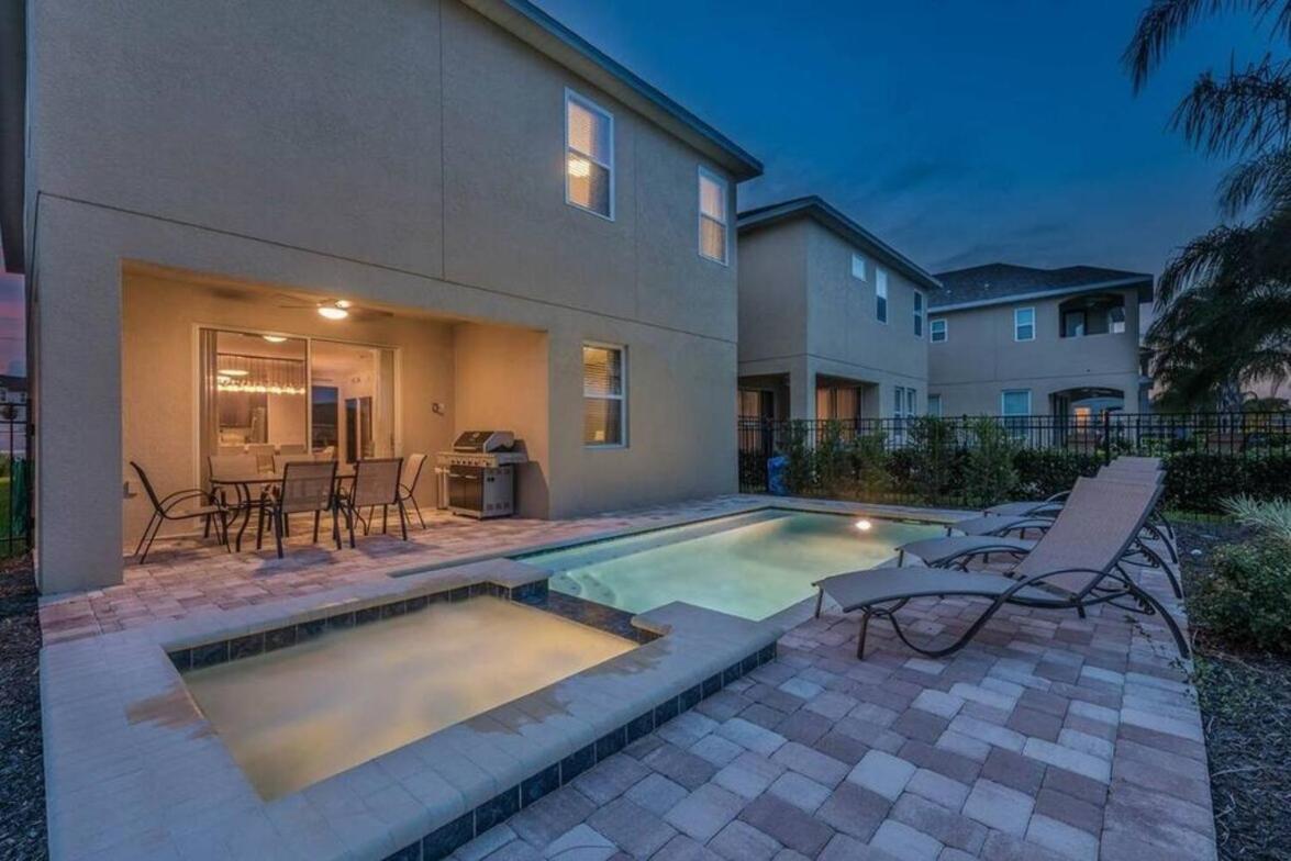 Gorgeous Home W Game Room Heated Pool Spa Orlando Exteriör bild